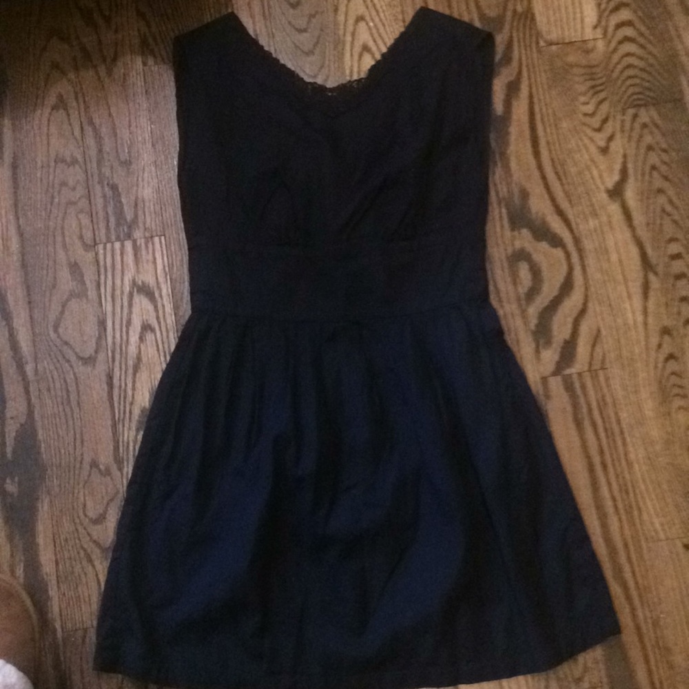 Sessun (French j crew) low back navy cotton dress